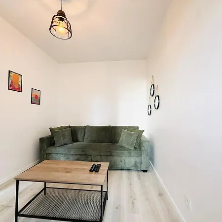 T2 Du Pont Apartment