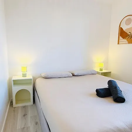Apartment T2 Du Pont